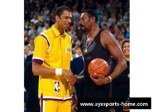 NBA各时代传奇球星的崛起与辉煌：从老派明星到现代巨星的演变史